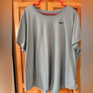 Nike Women's Short Sleeve Tee in Gray